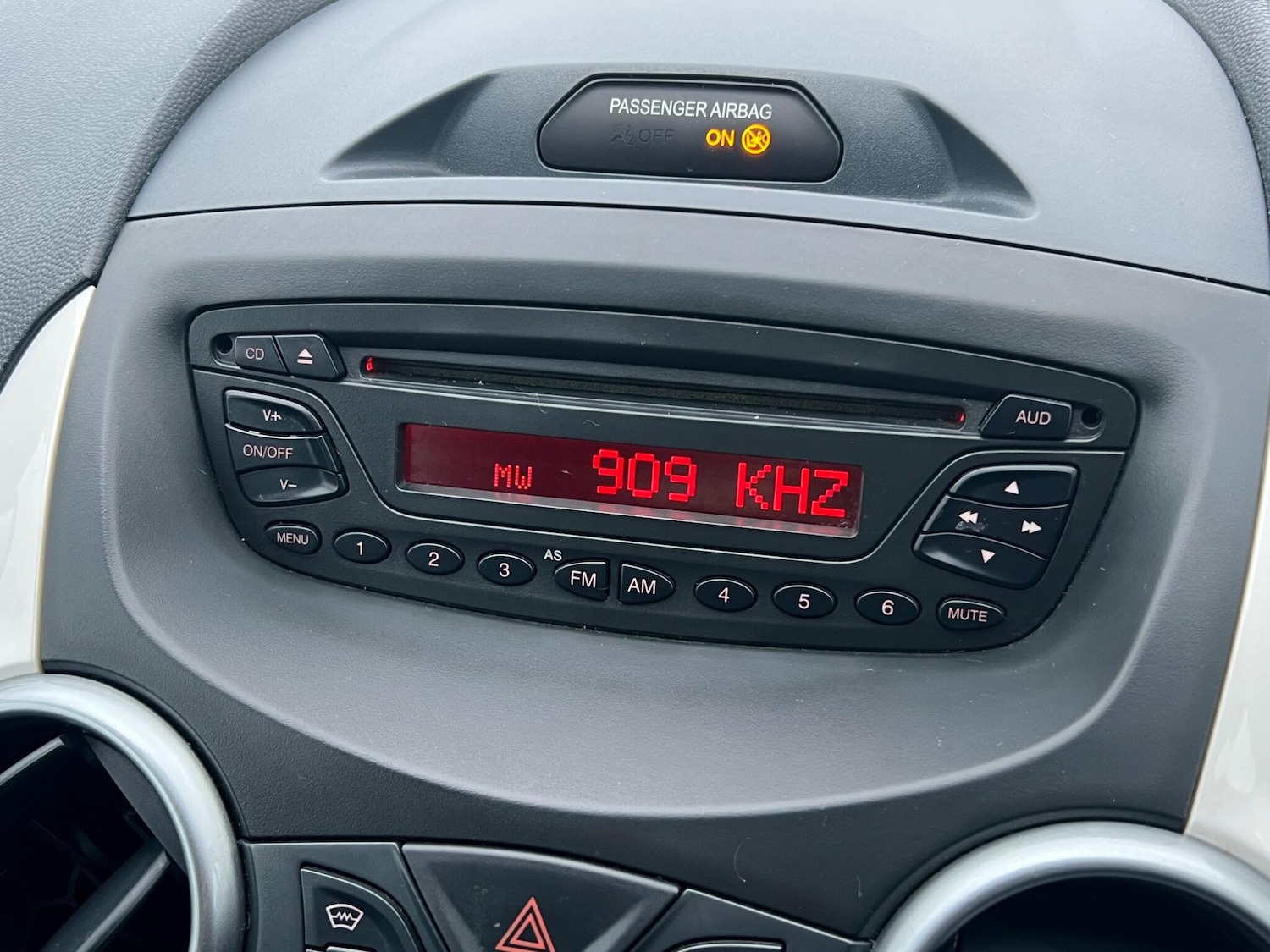 Used Ford Ka 2015 for sale - 76538637: Photo 22