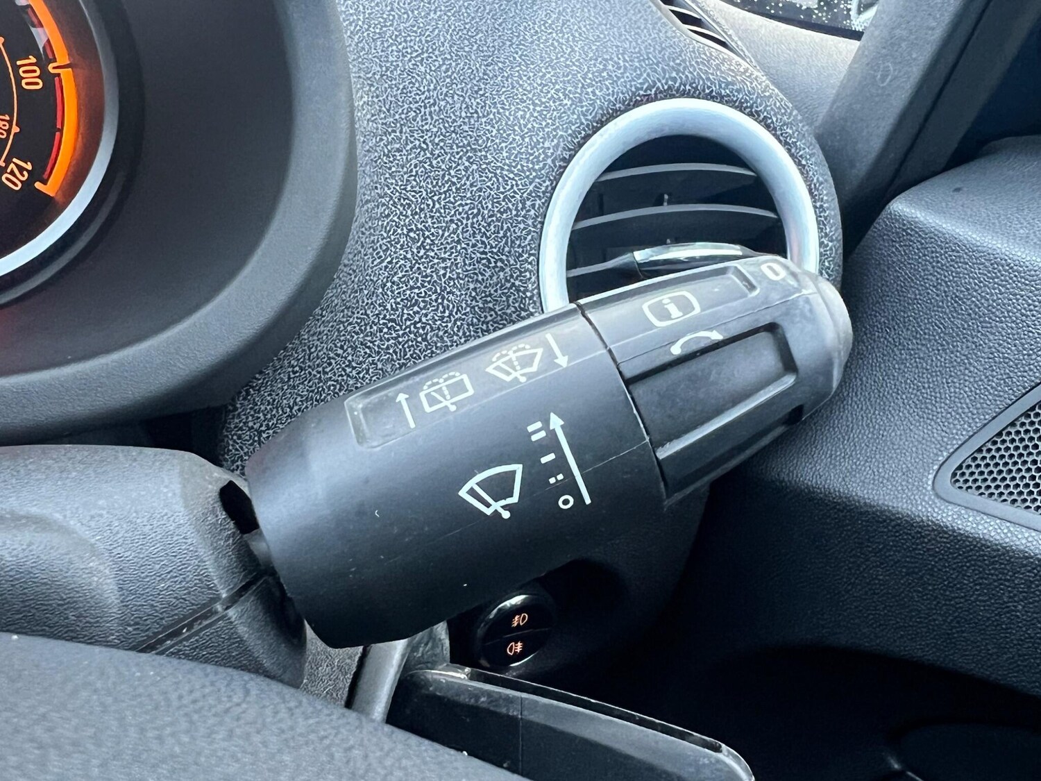 Used Vauxhall Corsa 2012 for sale - 77469005: Photo 18