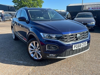 Used Volkswagen T-Roc 2019 for sale - 78503926: Photo