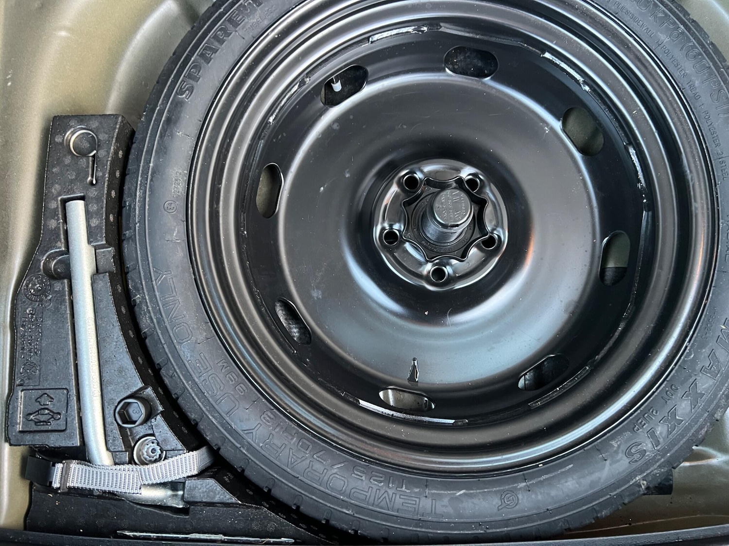 Used Volkswagen T-Roc 2020 for sale - 76714752: Photo 12