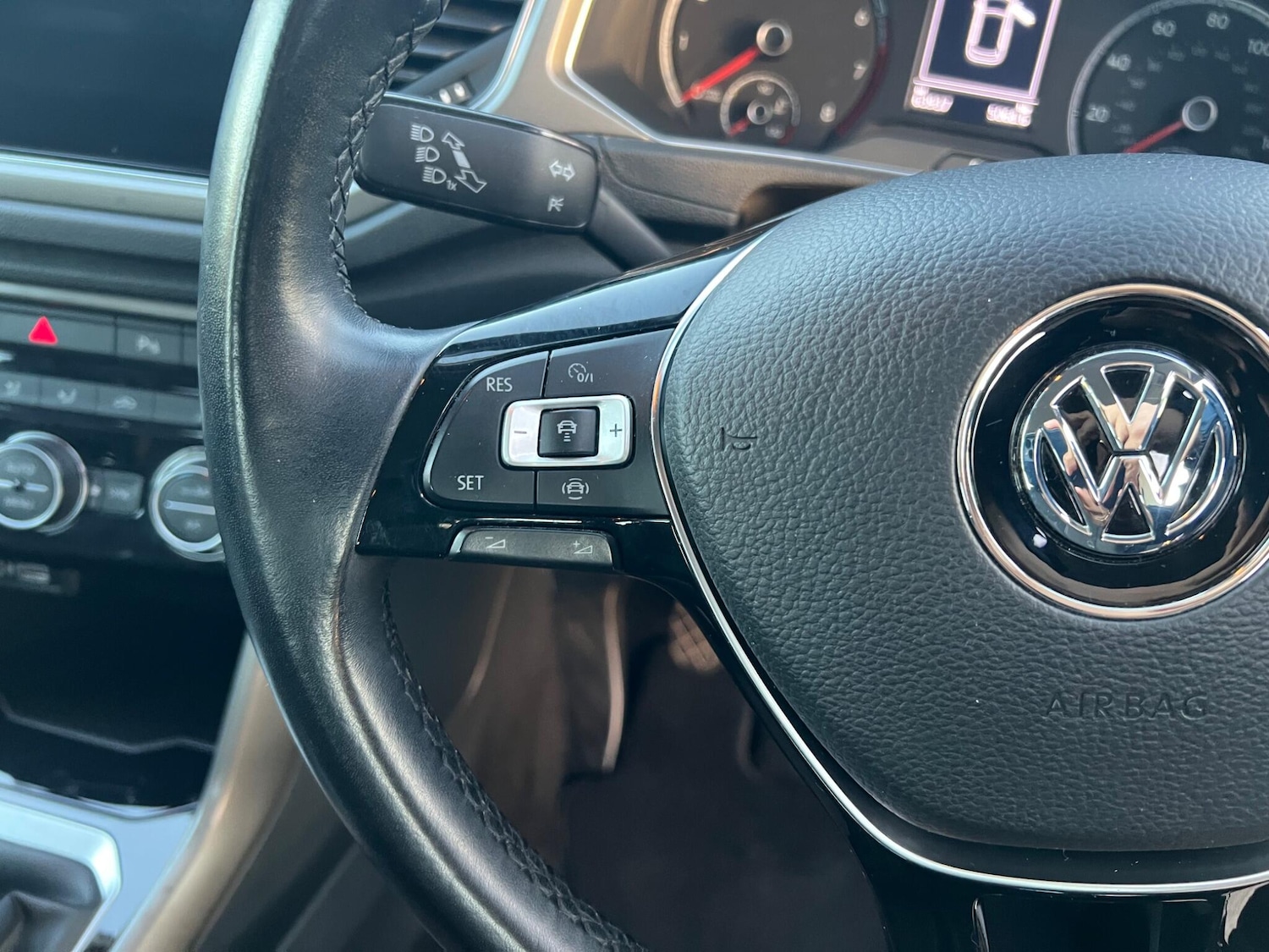 Used Volkswagen T-Roc 2020 for sale - 76714752: Photo 16