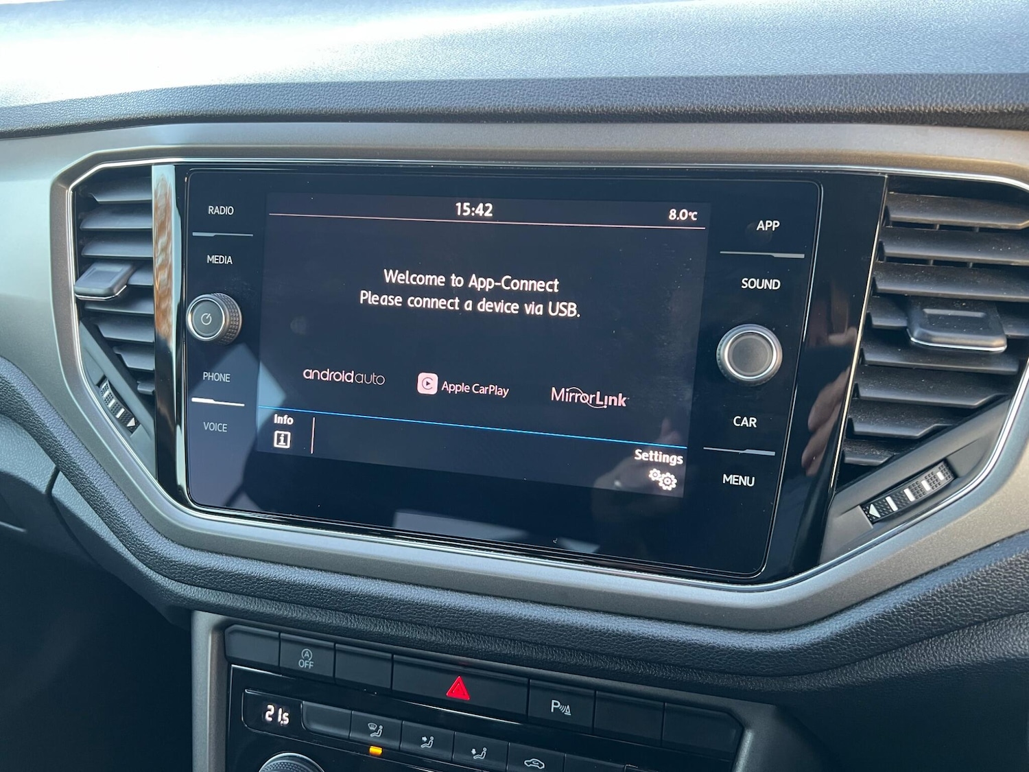 Used Volkswagen T-Roc 2020 for sale - 76714752: Photo 22