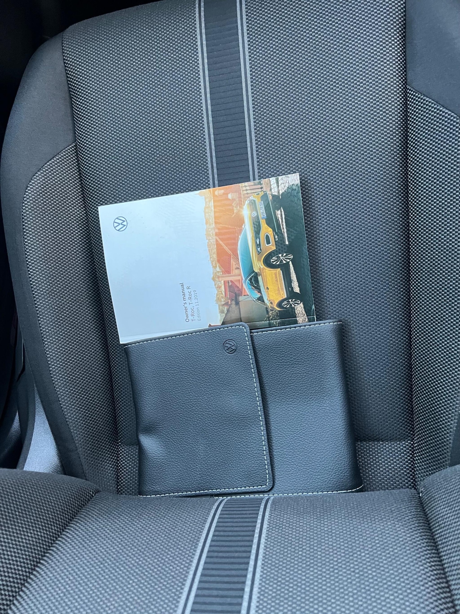 Used Volkswagen T-Roc 2020 for sale - 76714752: Photo 32