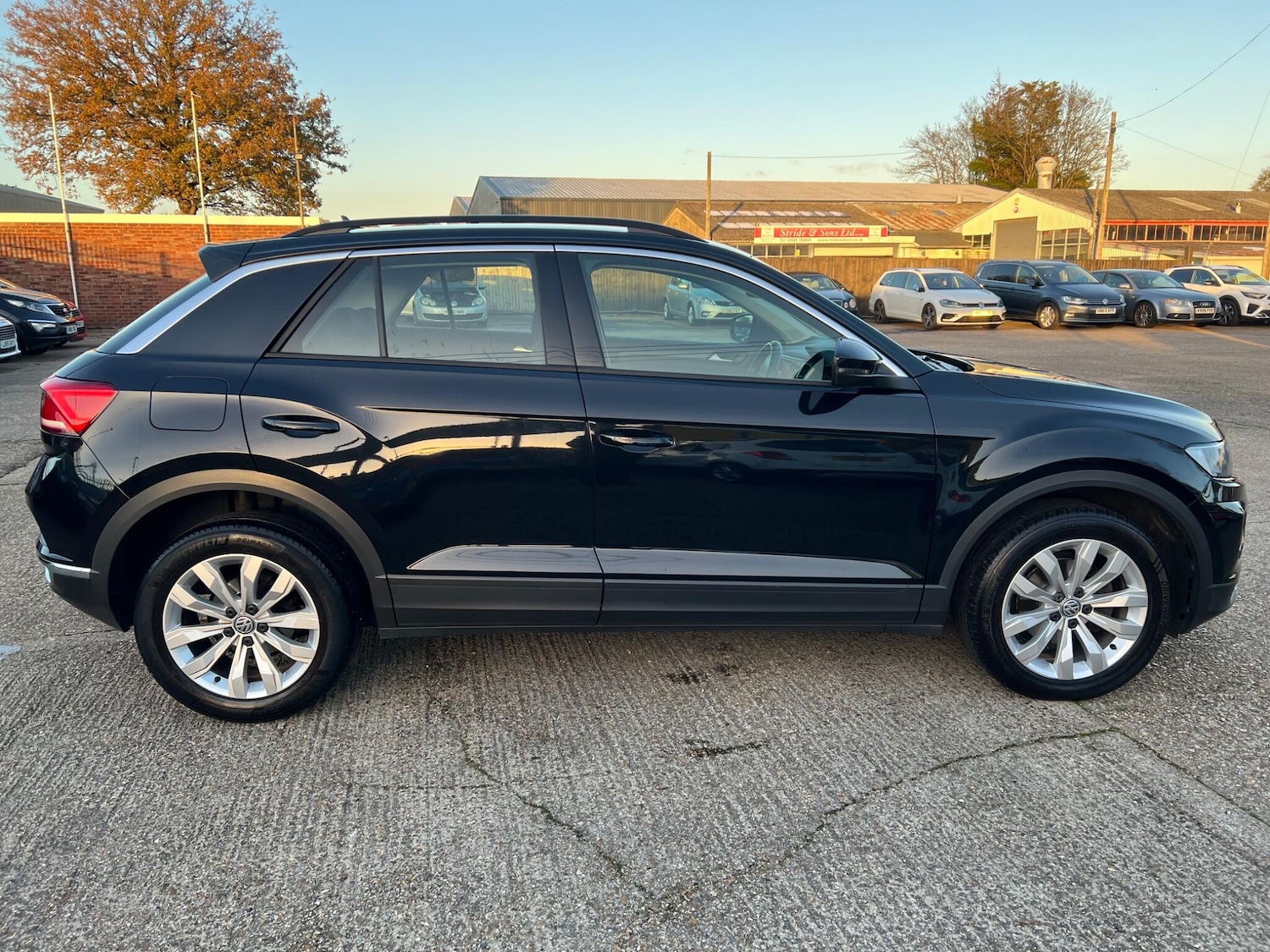 Used Volkswagen T-Roc 2020 for sale - 76714752: Photo 8