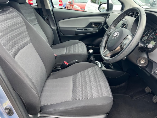 Used Toyota Yaris 2016 for sale - 76227263: Photo 13