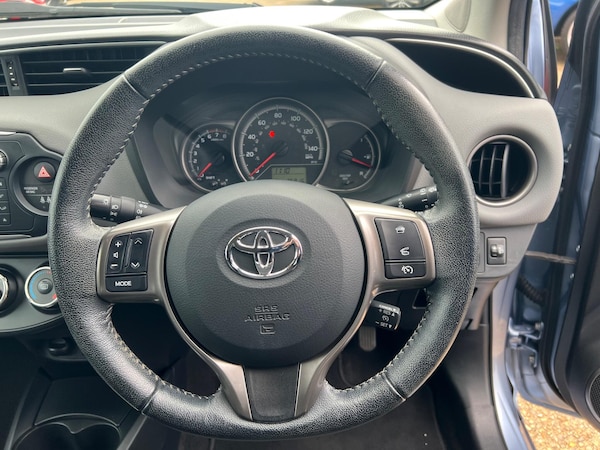 Used Toyota Yaris 2016 for sale - 76227263: Photo 15