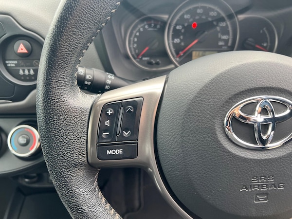 Used Toyota Yaris 2016 for sale - 76227263: Photo 16