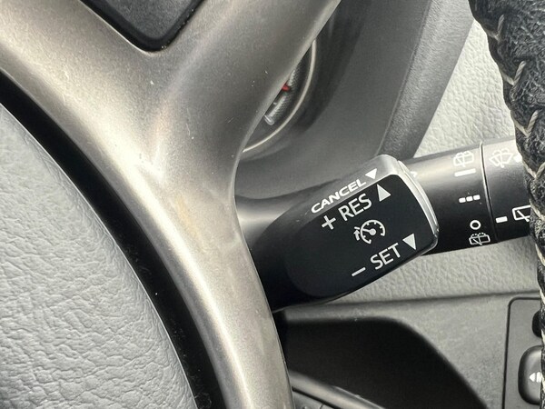 Used Toyota Yaris 2016 for sale - 76227263: Photo 20