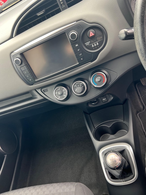Used Toyota Yaris 2016 for sale - 76227263: Photo 25