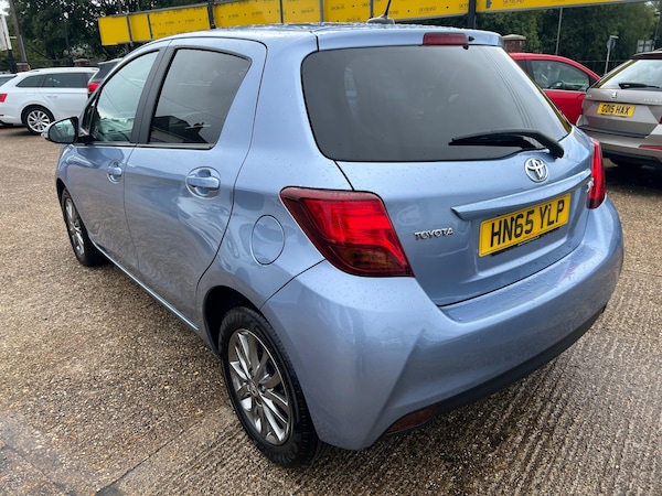 Used Toyota Yaris 2016 for sale - 76227263: Photo 5