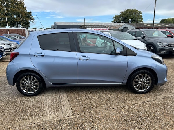 Used Toyota Yaris 2016 for sale - 76227263: Photo 8