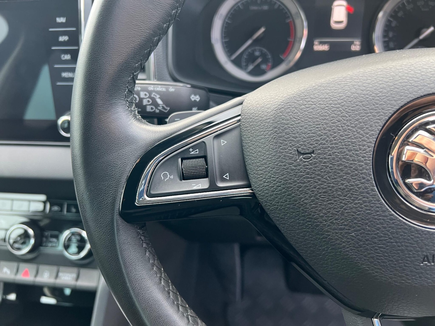 Used Skoda Karoq 2020 for sale - 77538063: Photo 15