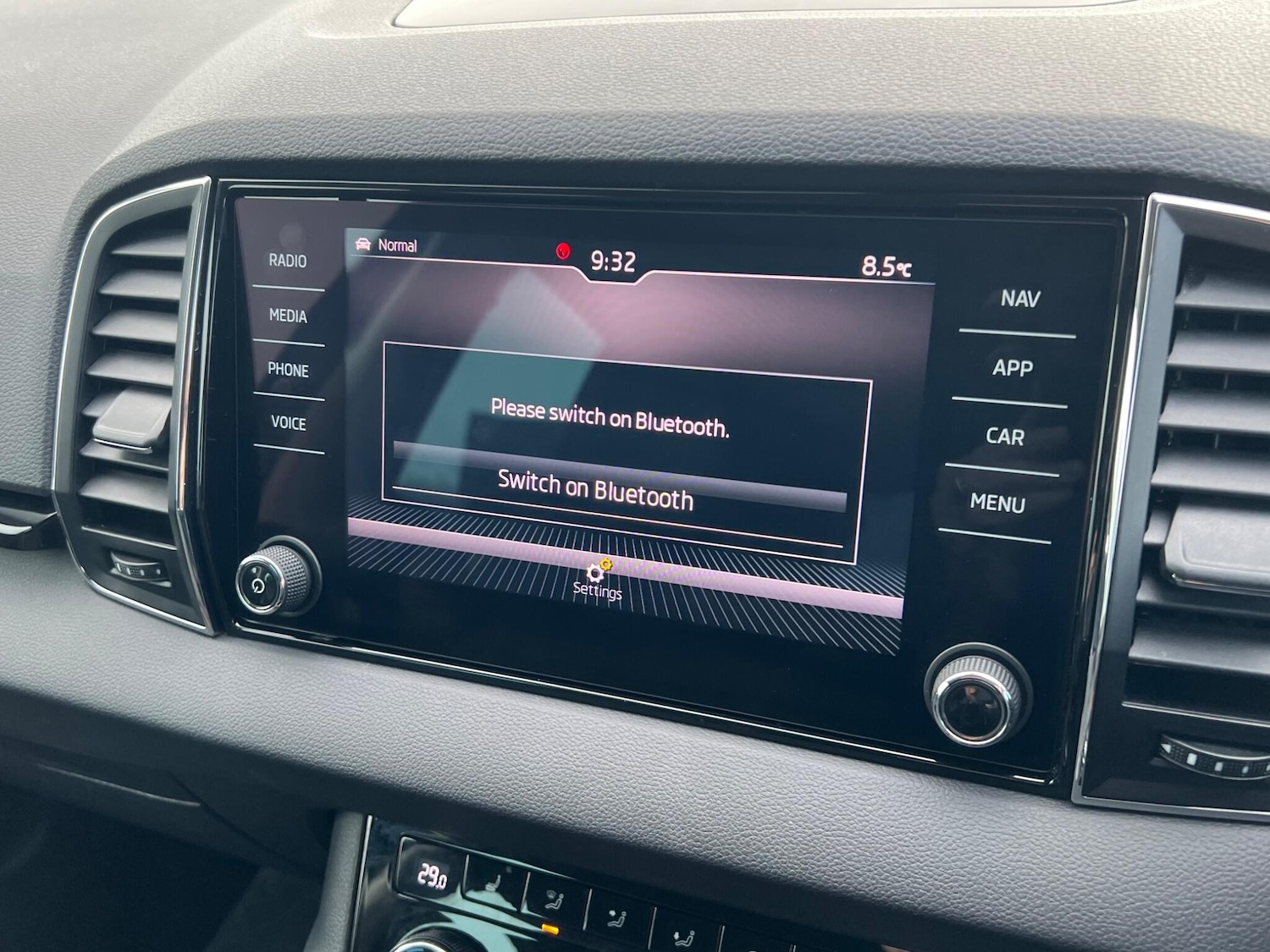 Used Skoda Karoq 2020 for sale - 77538063: Photo 27