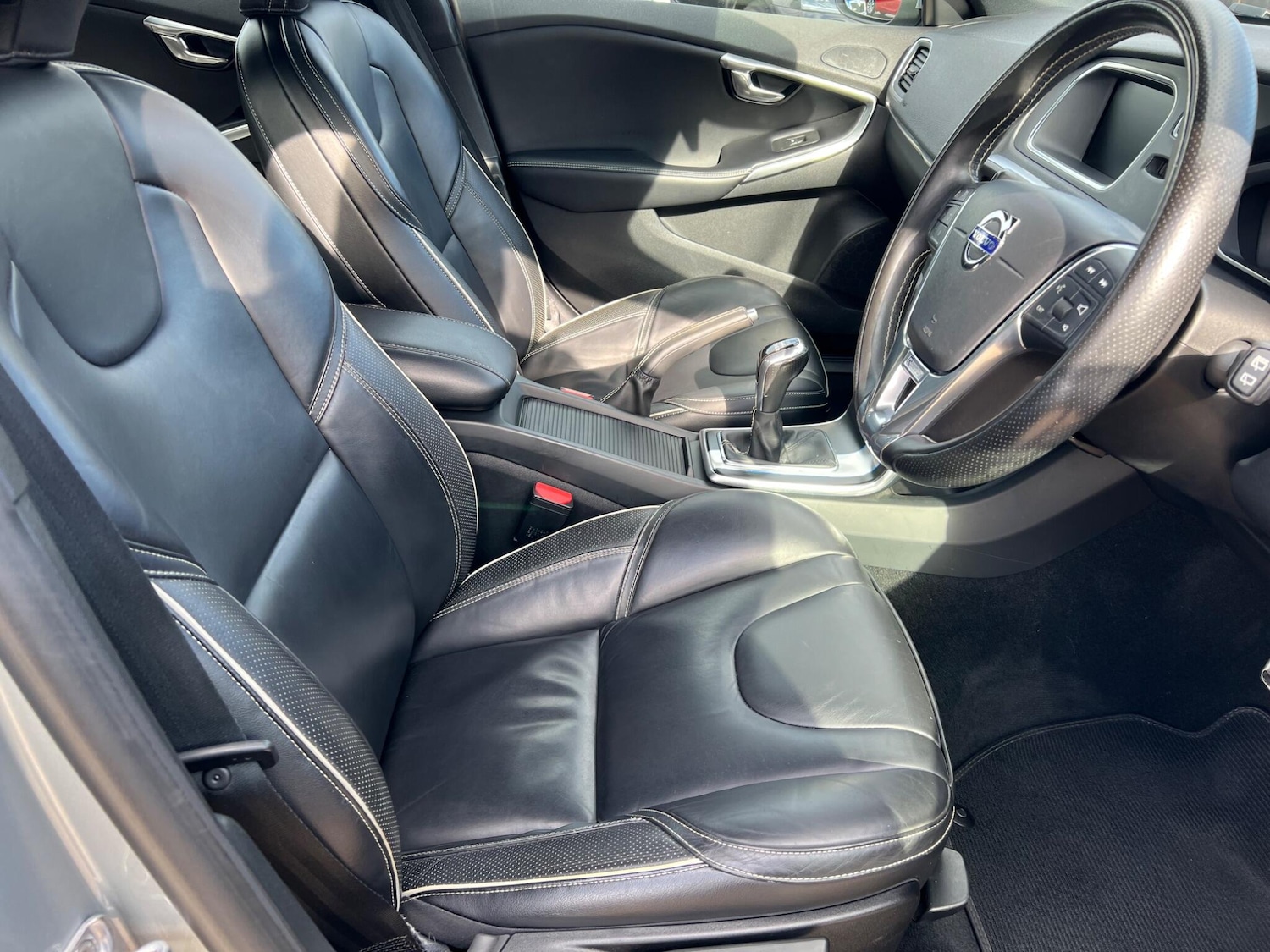 Used Volvo V40 2016 for sale - 76360074: Photo 13