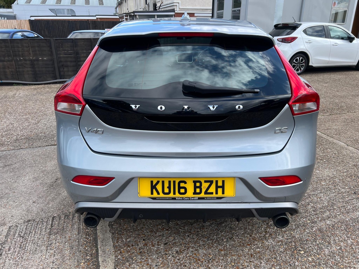 Used Volvo V40 2016 for sale - 76360074: Photo 6