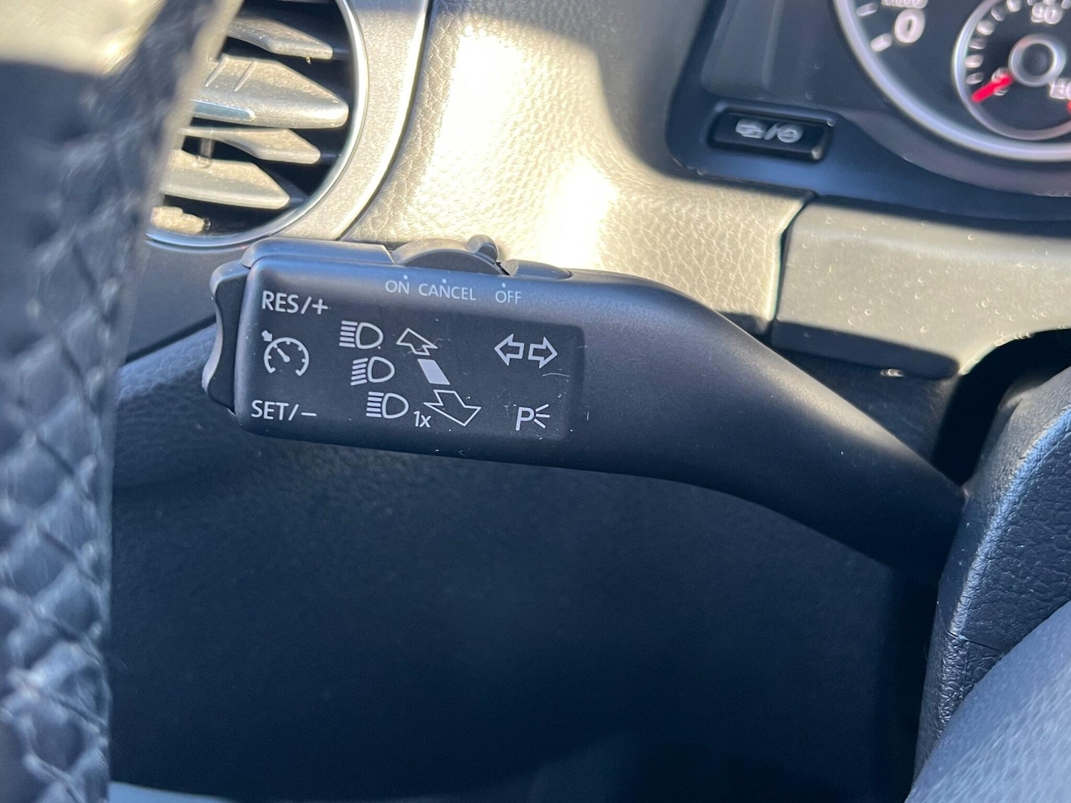 Used Volkswagen Tiguan 2015 for sale - 76991999: Photo 18