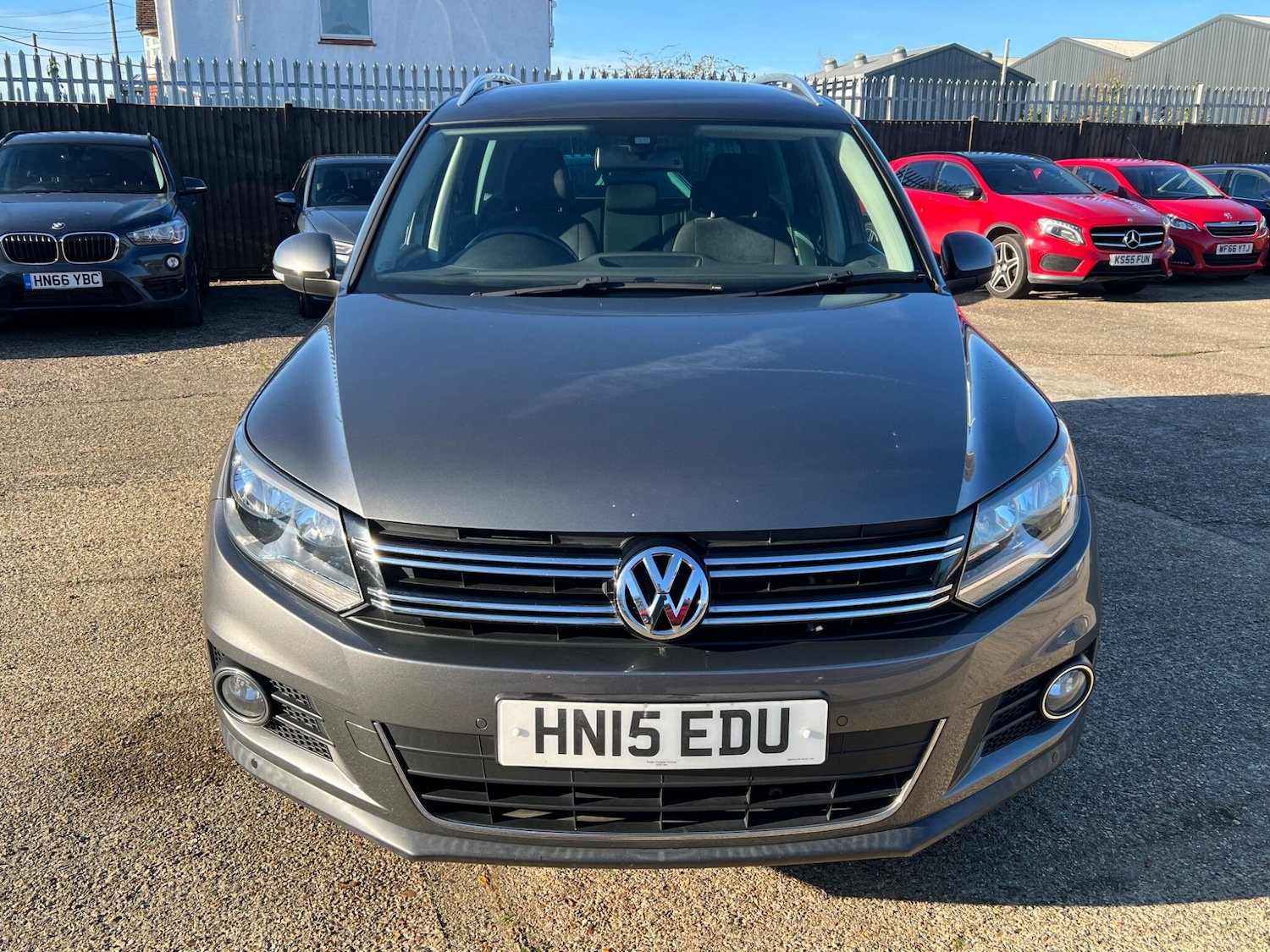 Used Volkswagen Tiguan 2015 for sale - 76991999: Photo 2