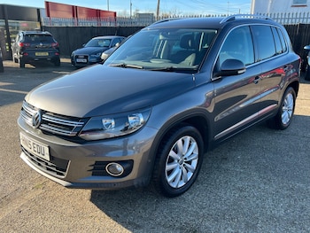 Used Volkswagen Tiguan 2015 for sale - 76991999: Photo