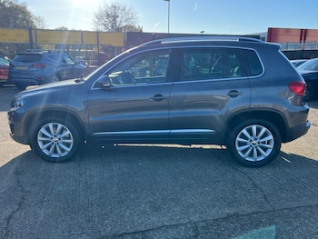 Used Volkswagen Tiguan 2015 for sale - 76991999: Photo