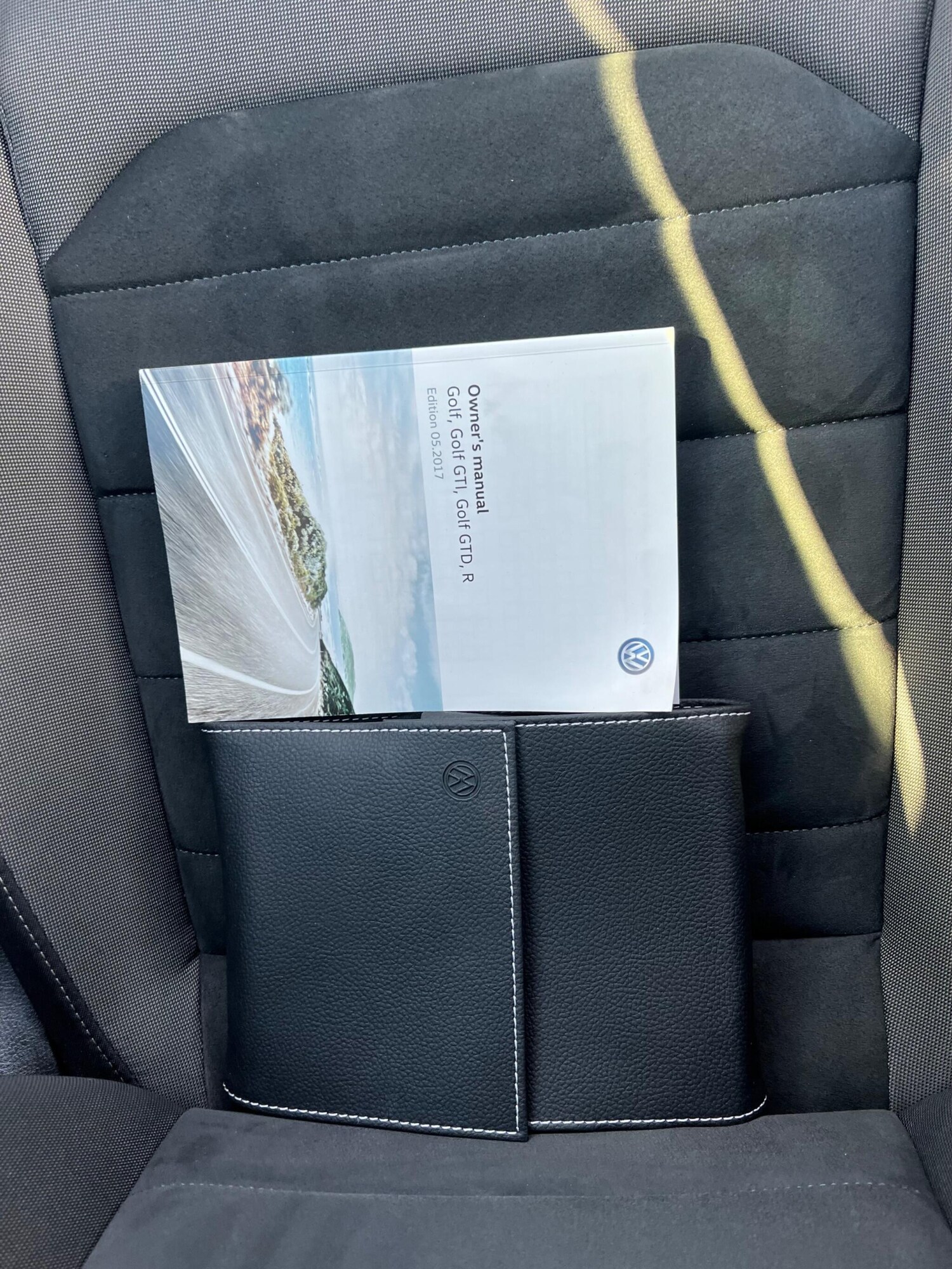 Used Volkswagen Golf 2017 for sale - 77575128: Photo 32