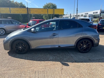 Used Honda Civic 2016 for sale - 76152149: Photo 4