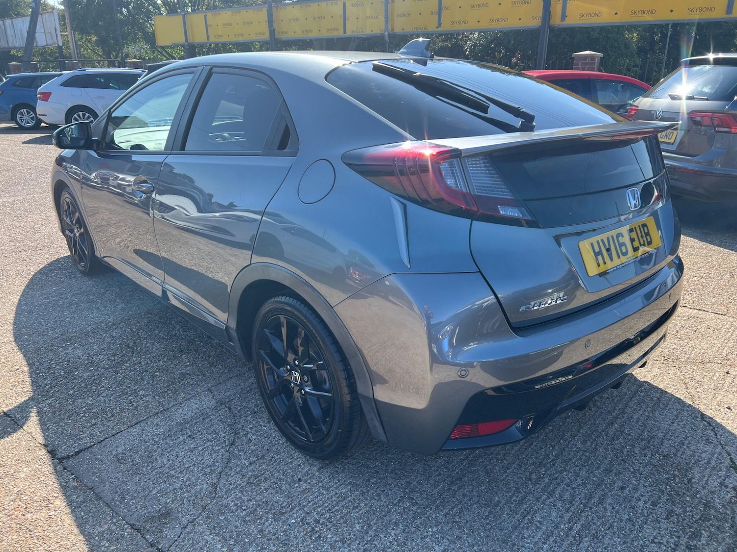 Used Honda Civic 2016 for sale - 76152149: Photo 5