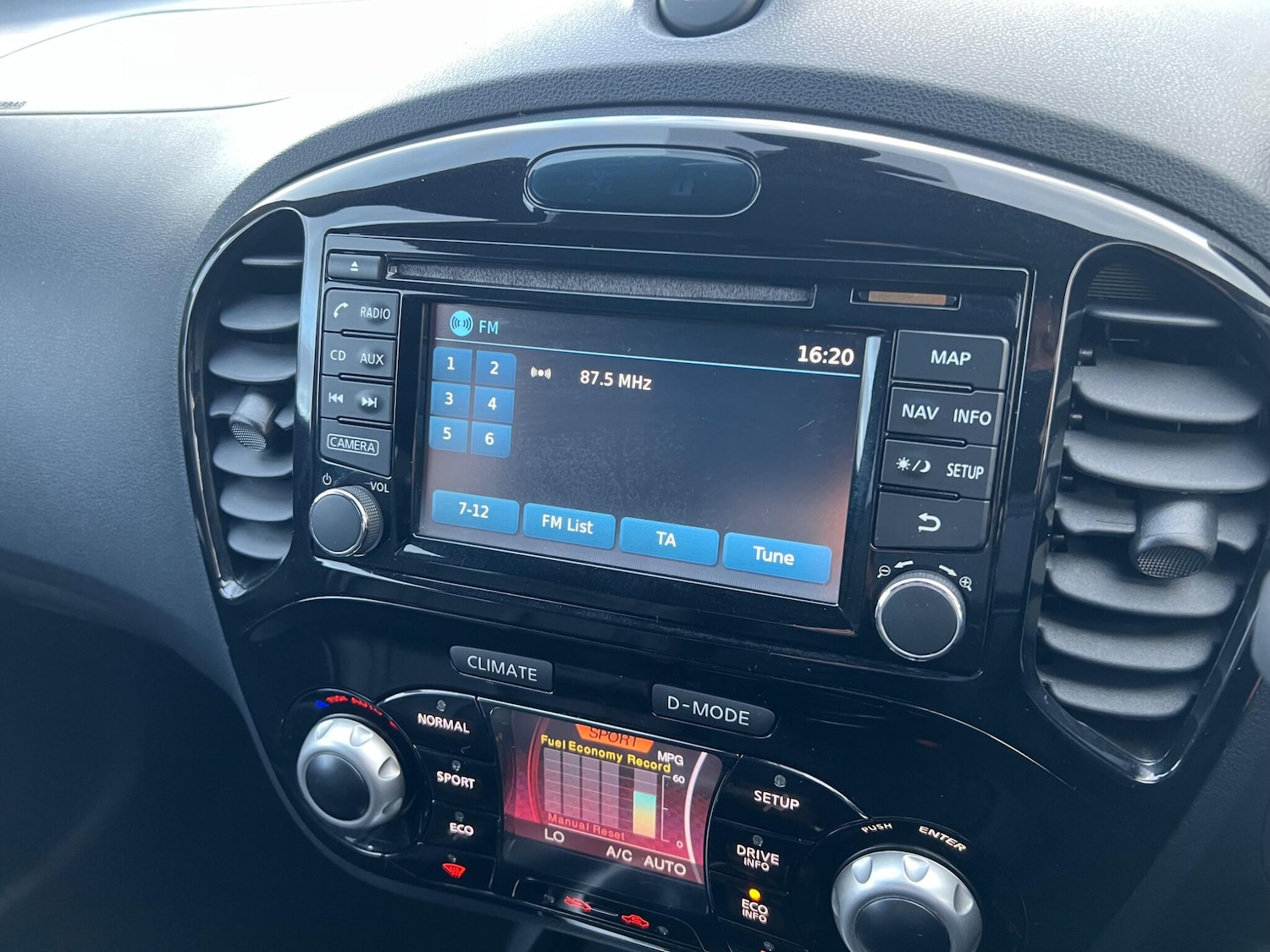 Used Nissan Juke for sale - 77626193: Photo 21