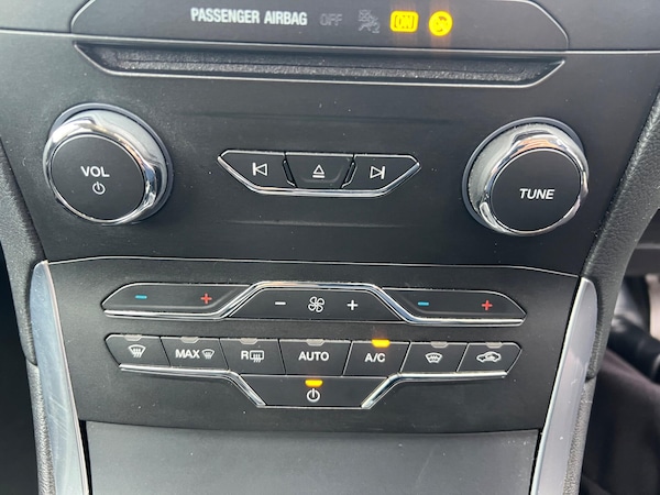 Used Ford S-Max 2018 for sale - 76283347: Photo 32
