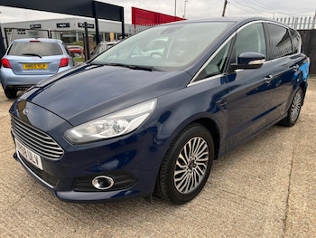 Used Ford S-Max 2018 for sale - 76283347: Photo 3