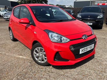 Used Hyundai i10 2019 for sale - 79646352: Photo