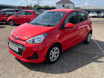 Used Hyundai i10 2019 for sale - 79646352: Photo
