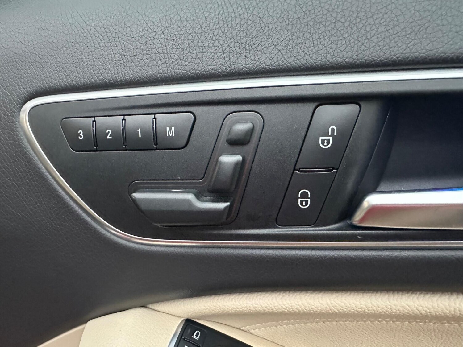 Used Mercedes-Benz GLA 2016 for sale - 76772253: Photo 28