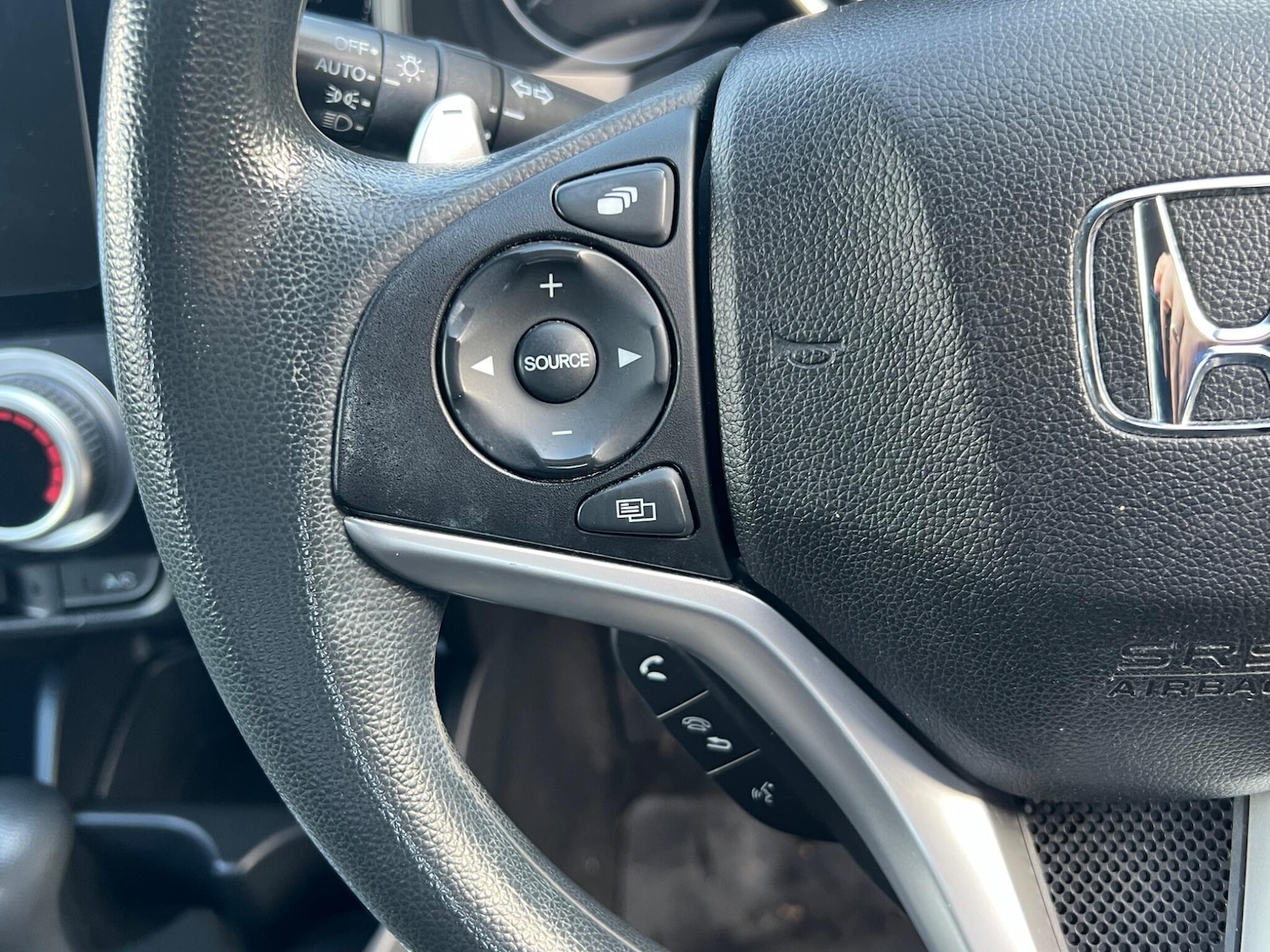 Used Honda Jazz 2018 for sale - 77469320: Photo 16