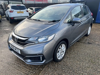Used Honda Jazz 2018 for sale - 77469320: Photo