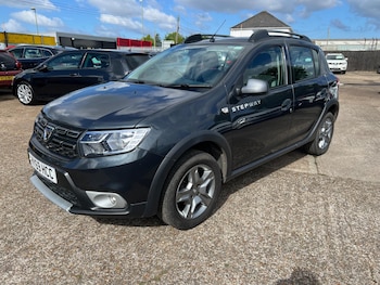 Used Dacia Sandero Stepway 2019 for sale - 78602064: Photo