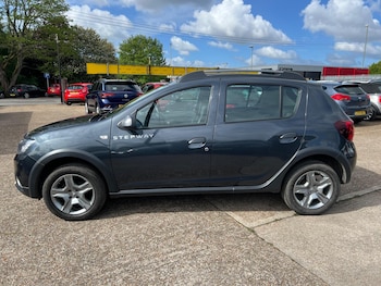 Used Dacia Sandero Stepway 2019 for sale - 78602064: Photo
