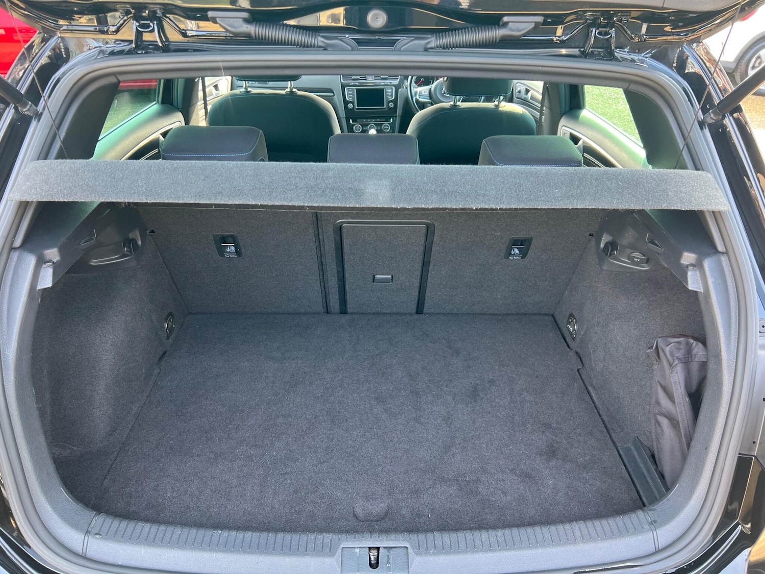 Used Volkswagen Golf 2016 for sale - 77957186: Photo 10