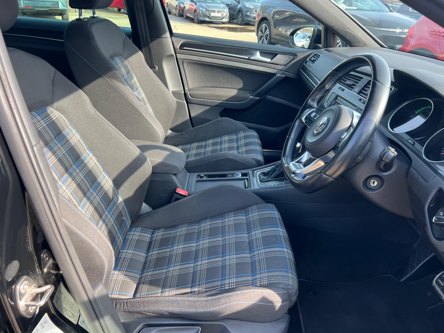 Used Volkswagen Golf 2016 for sale - 77957186: Photo 11