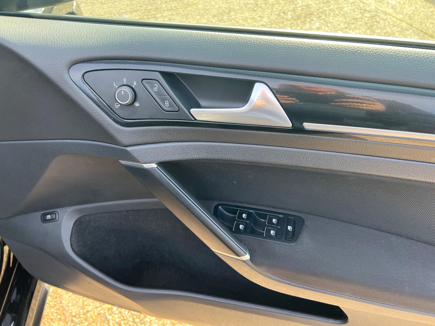 Used Volkswagen Golf 2016 for sale - 77957186: Photo 25