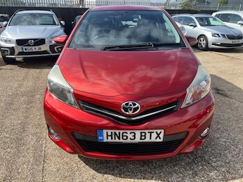 Used Toyota Yaris 2013 for sale - 76042092: Photo