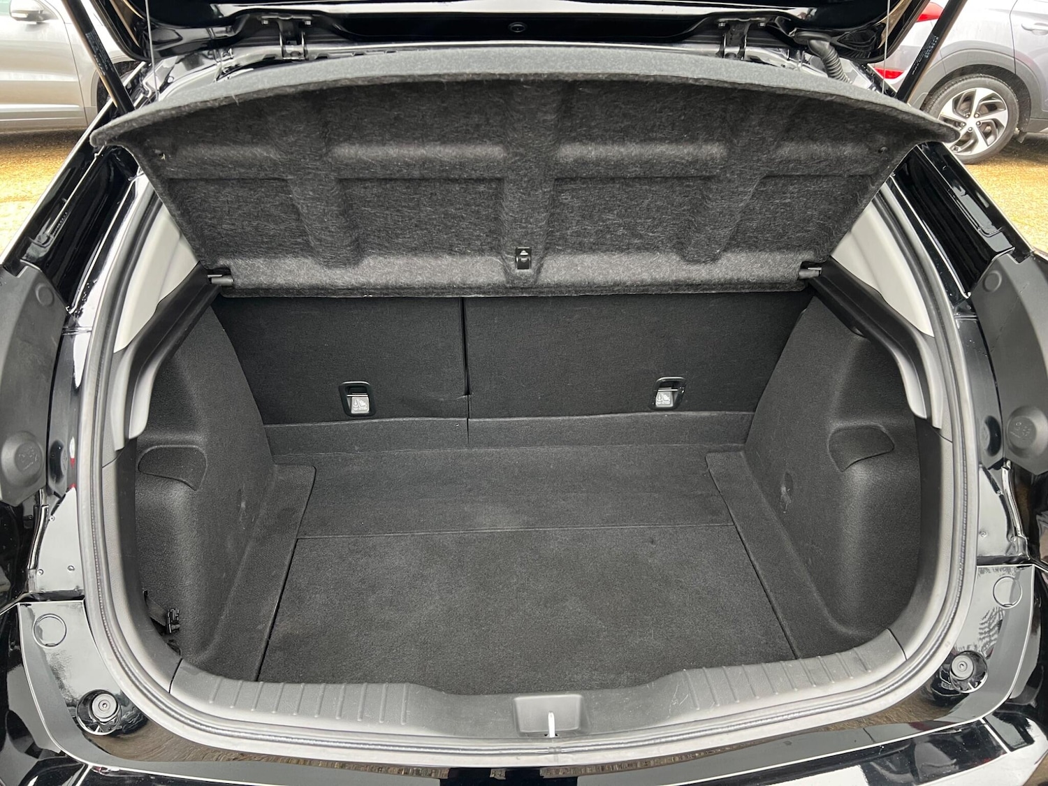 Used Honda Civic 2015 for sale - 76926132: Photo 10