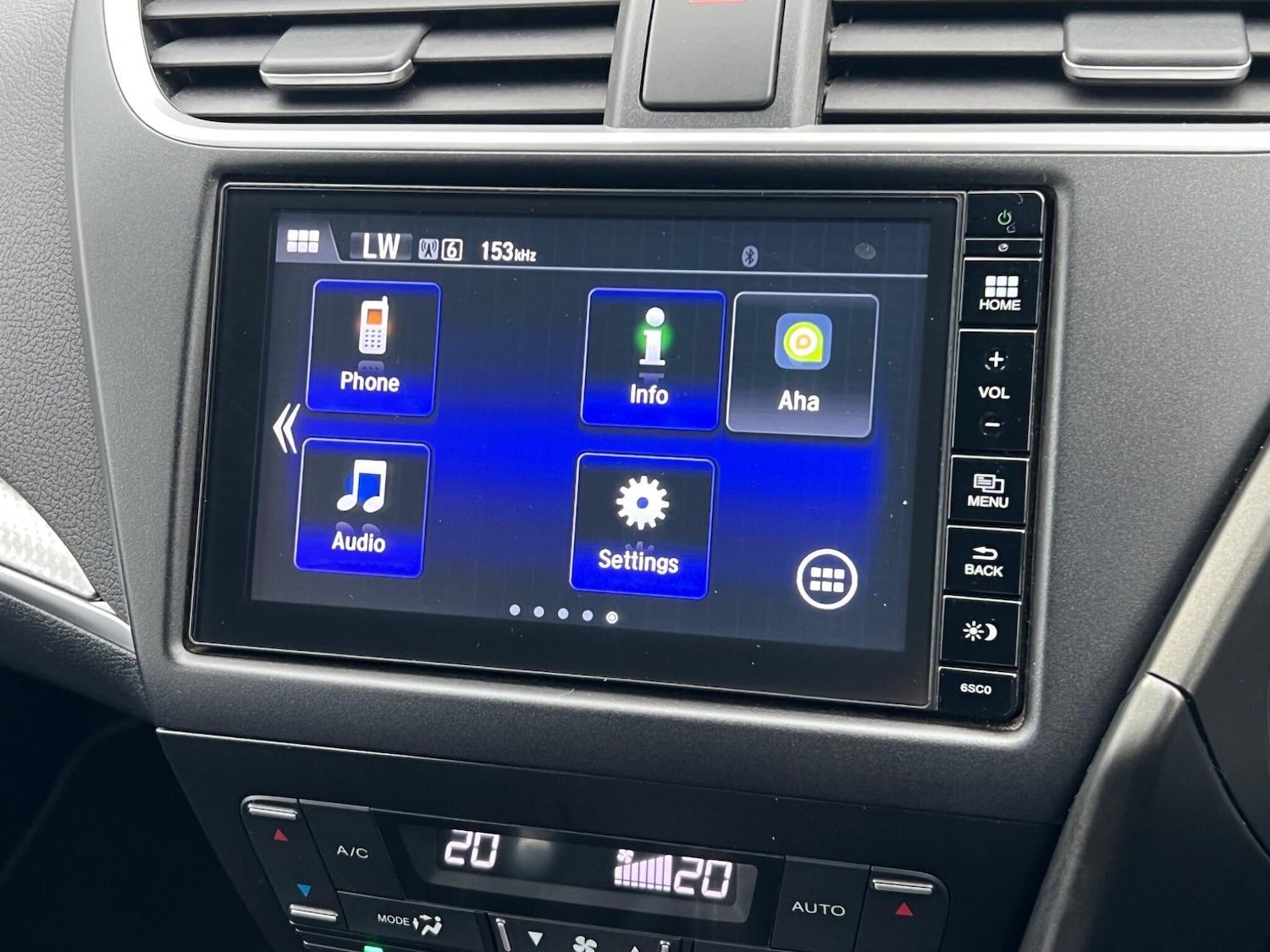 Used Honda Civic 2015 for sale - 76926132: Photo 22