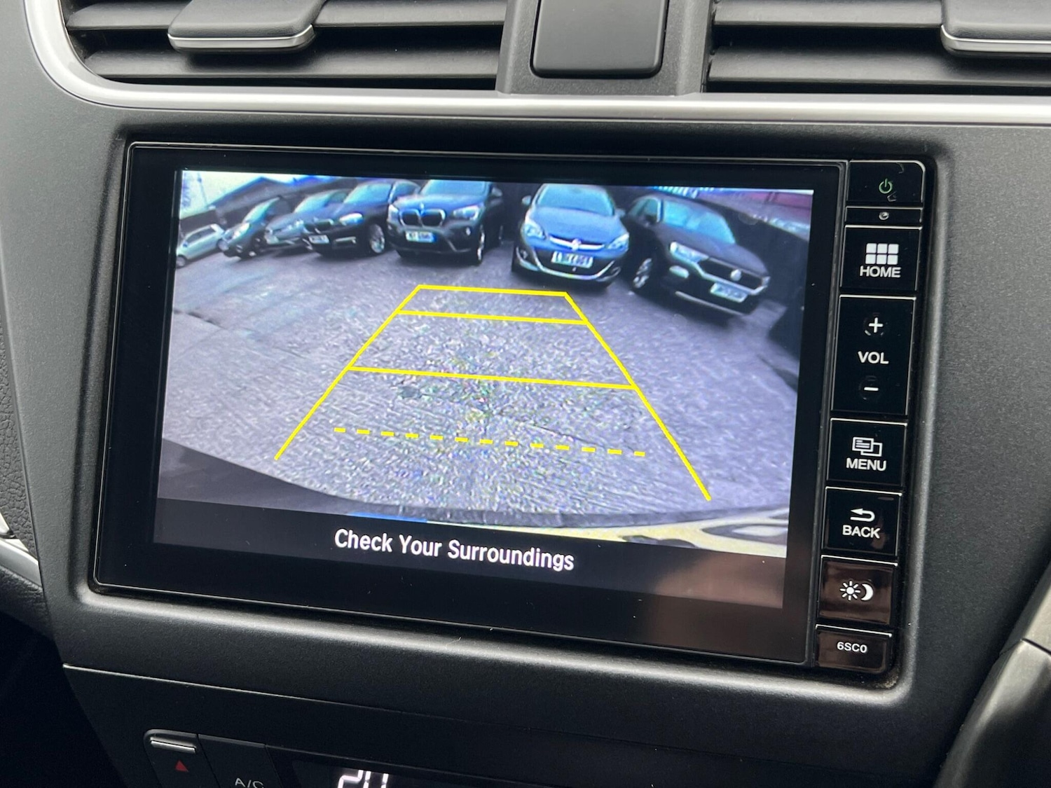 Used Honda Civic 2015 for sale - 76926132: Photo 24