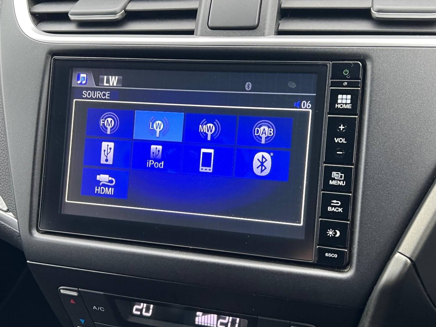 Used Honda Civic 2015 for sale - 76926132: Photo 25