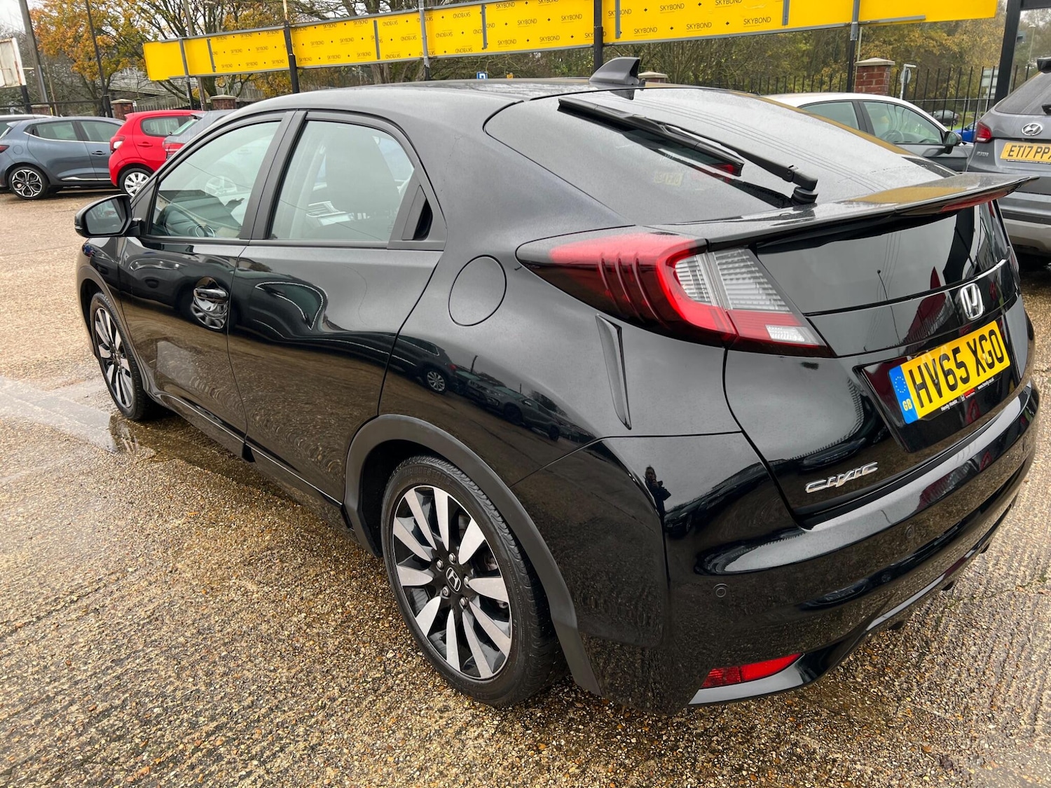 Used Honda Civic 2015 for sale - 76926132: Photo 5