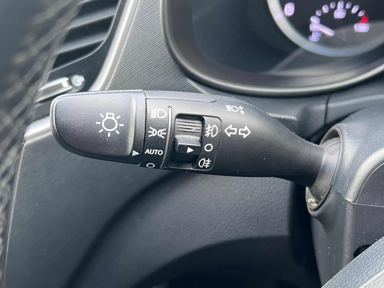 Used Hyundai Santa Fe 2017 for sale - 76561690: Photo 19