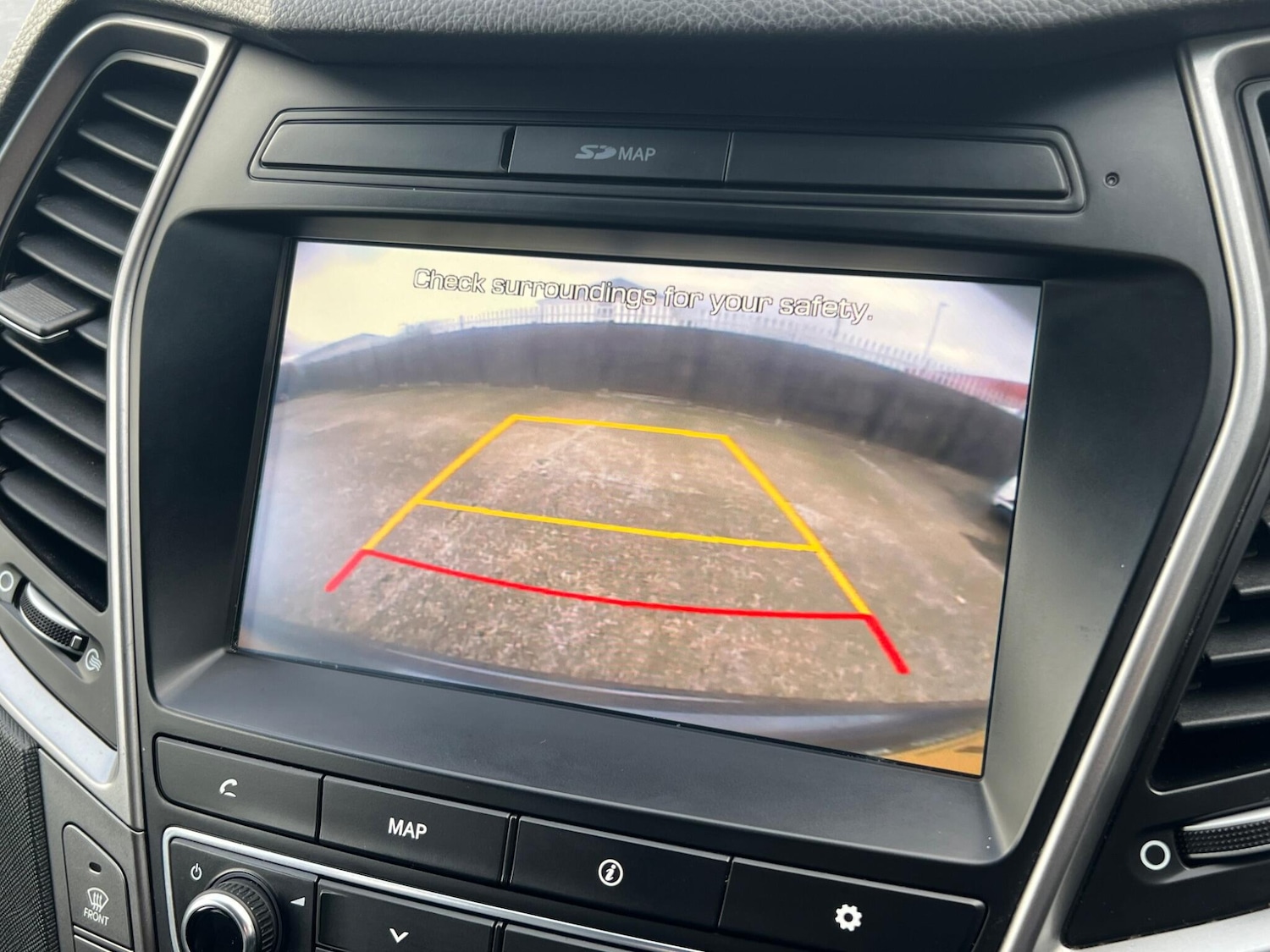 Used Hyundai Santa Fe 2017 for sale - 76561690: Photo 24