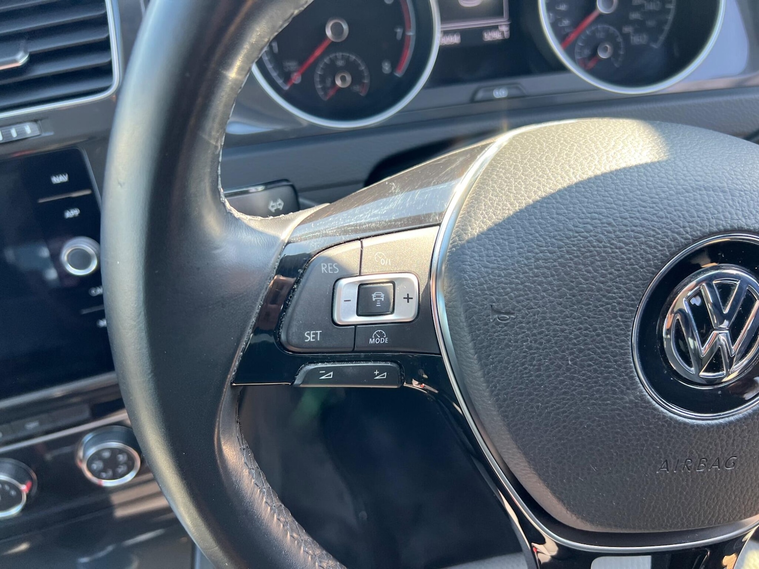 Used Volkswagen Golf 2017 for sale - 78034689: Photo 16