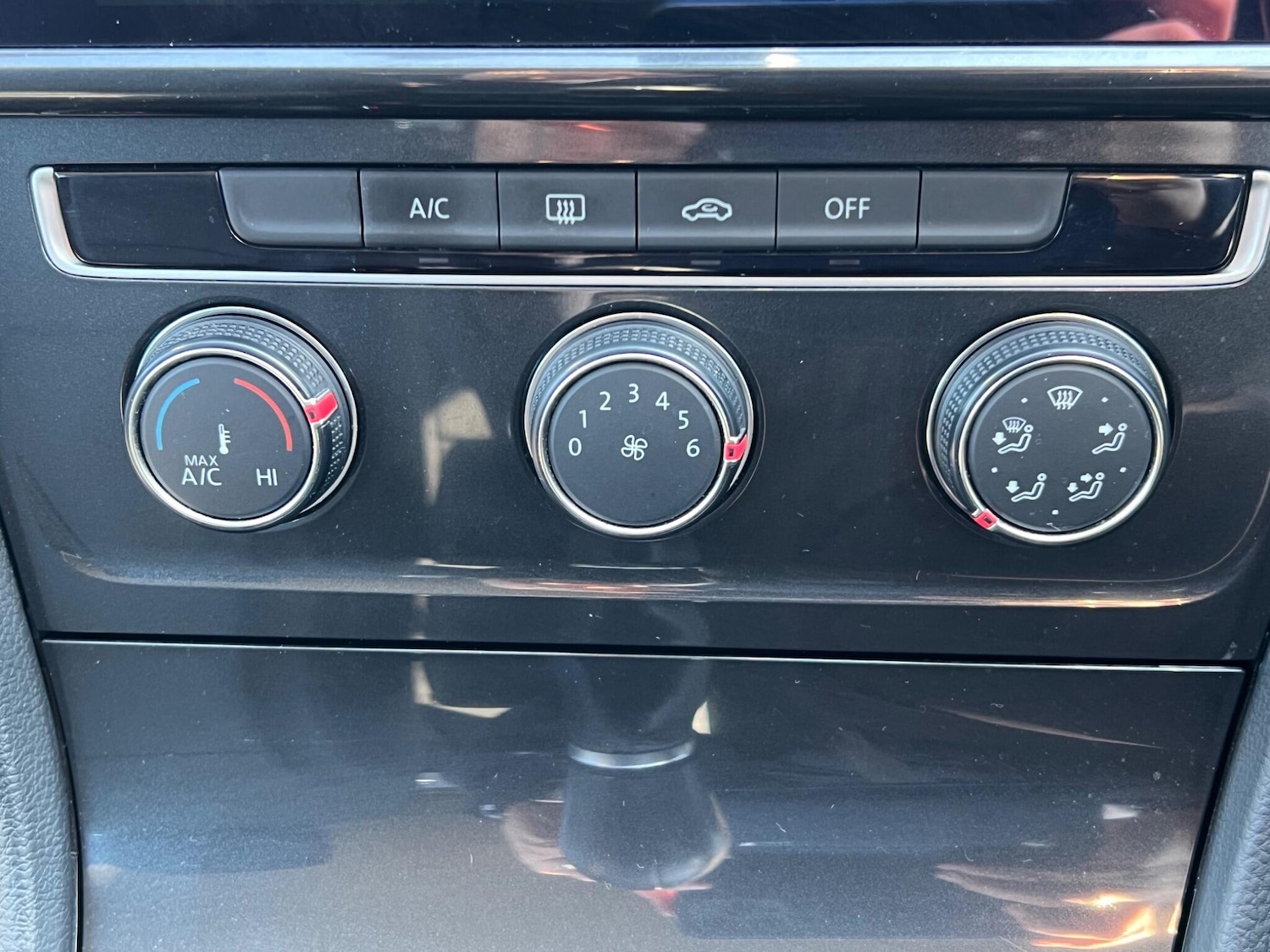 Used Volkswagen Golf 2017 for sale - 78034689: Photo 27