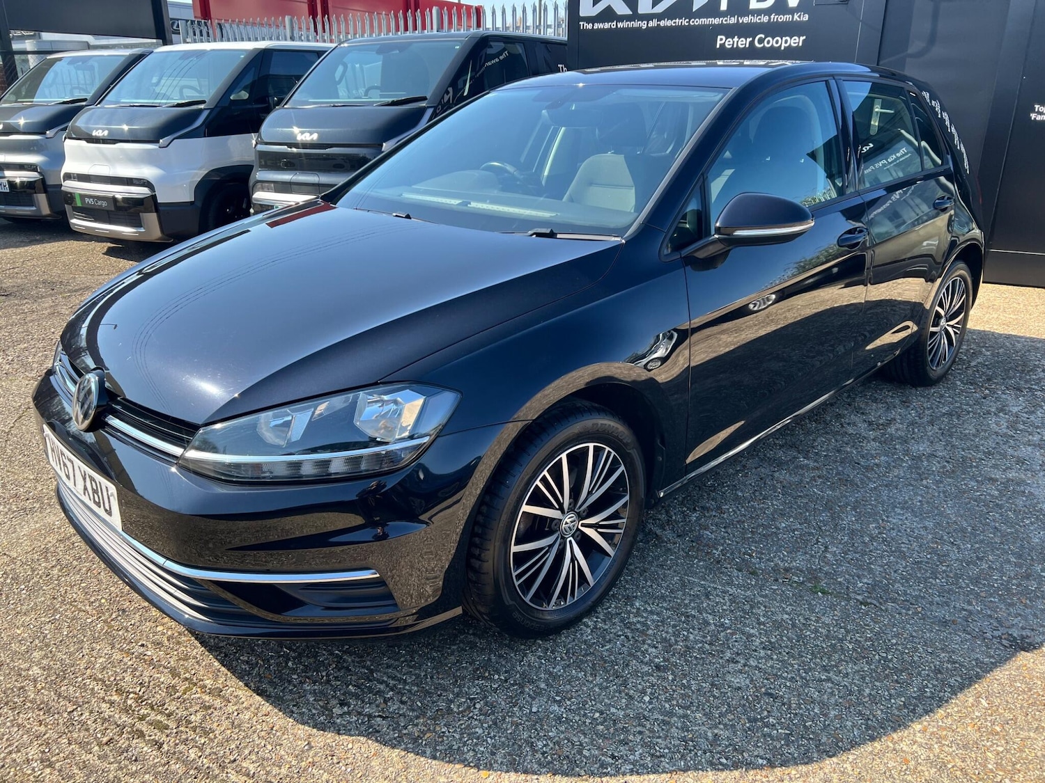 Used Volkswagen Golf 2017 for sale - 78034689: Photo 3